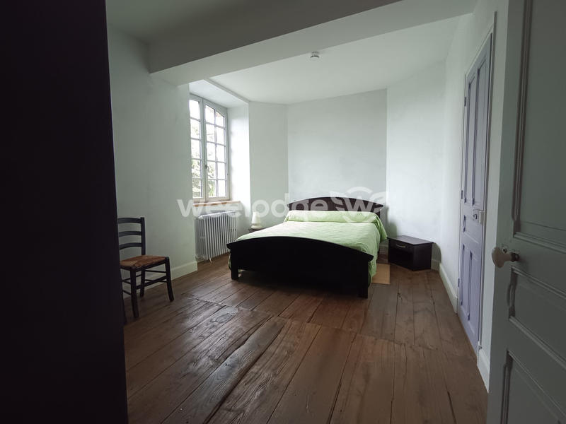 Maison - 392 m² - 15 pièces