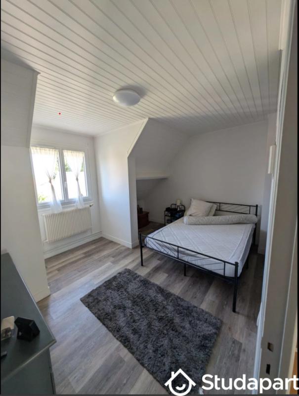 Chambre - 15 m² - 1 pièce
