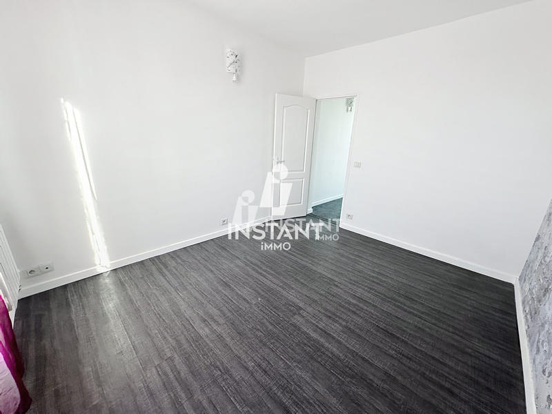 Appartement - 23 m² - 9 pièces