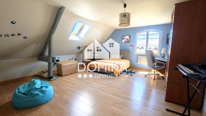 Maison - 242 m² - 6 pièces