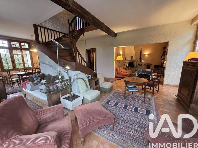 Maison - 162 m² - 6 pièces