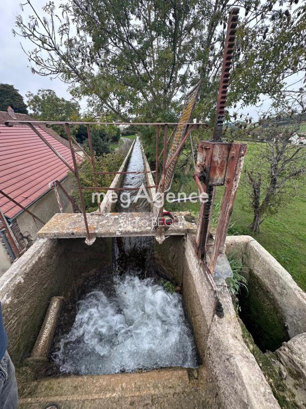 Moulin - 114 m² - 6 pièces