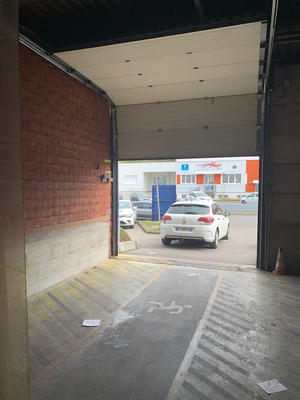 Local d'activité / Entrepôt - 1 121 m²