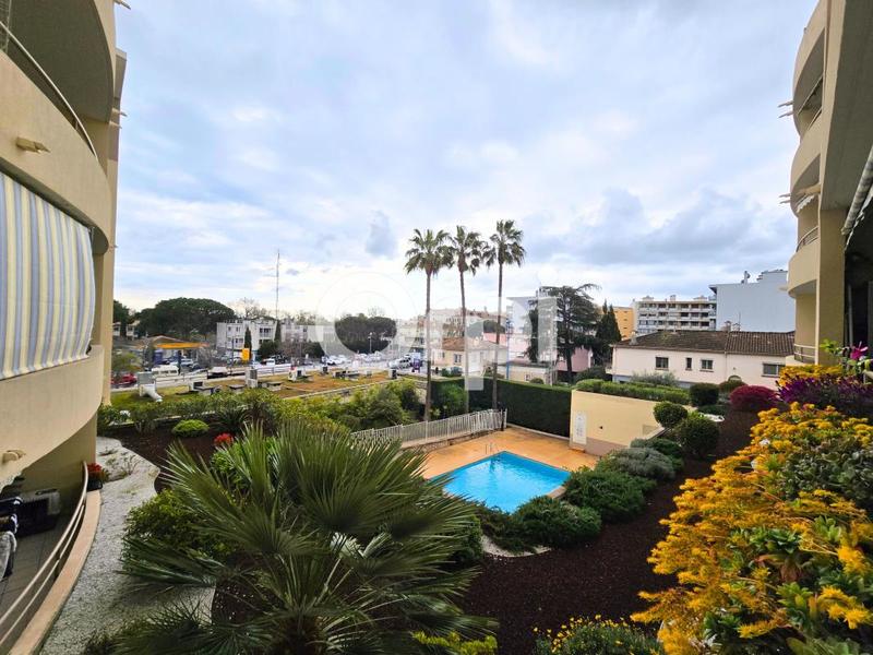 Appartement - 104 m² - 4 pièces