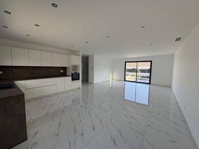 Villa - 111 m² - 4 pièces