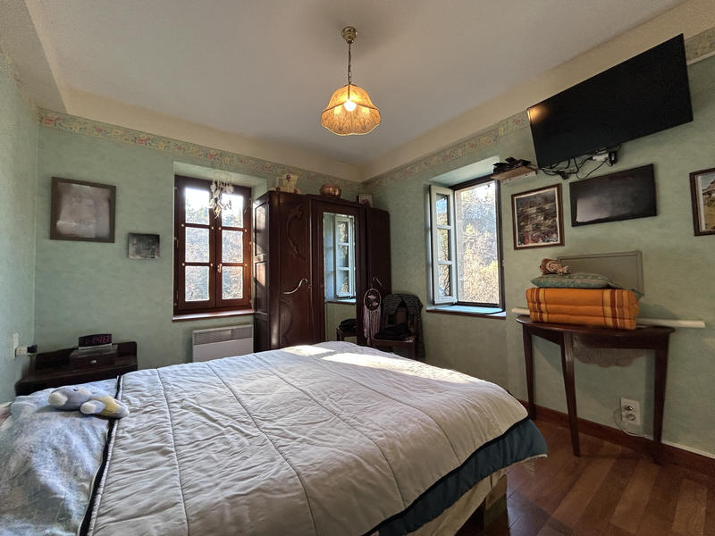 Propriété - 114 m² - 5 pièces