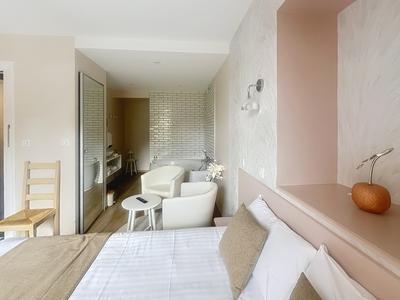 Fonds de commerce - 1 200 m²