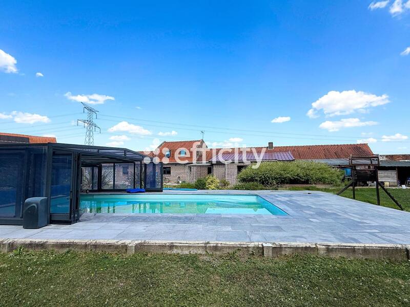 Maison - 350 m² - 8 pièces