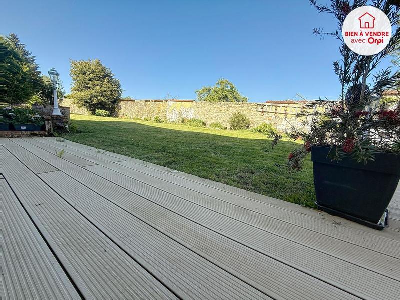 Maison en pierre - 210 m² - 7 pièces