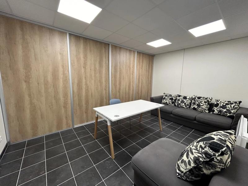 Bureau - 352 m² - 9 pièces