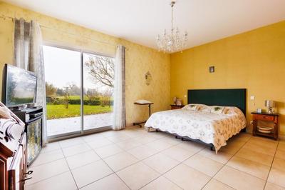 Maison - 200 m² - 6 pièces