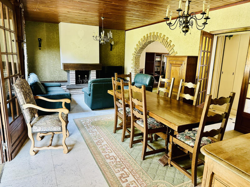 Maison - 147 m² - 8 pièces