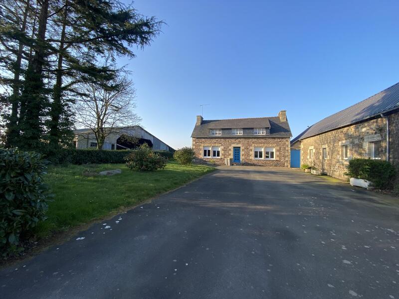 Maison - 100 m² - 6 pièces