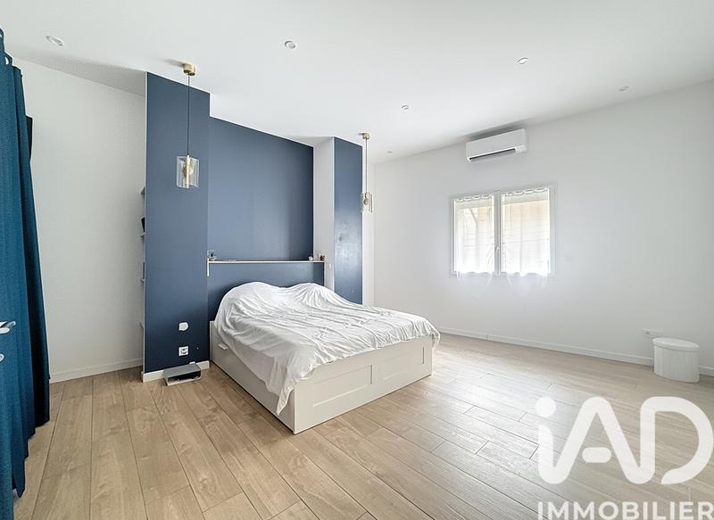 Maison - 227 m² - 8 pièces