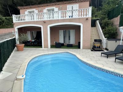 Maison - 154 m² - 7 pièces