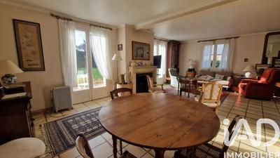Maison - 143 m² - 6 pièces