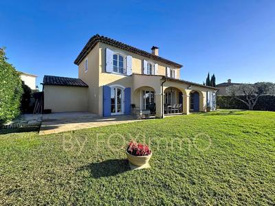 Maison - 142 m² - 6 pièces