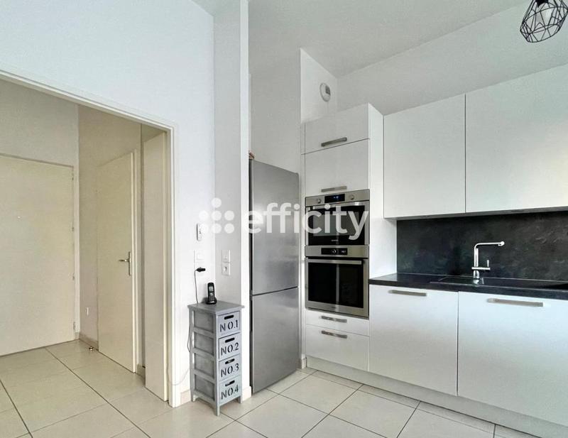 Appartement - 95 m² - 5 pièces