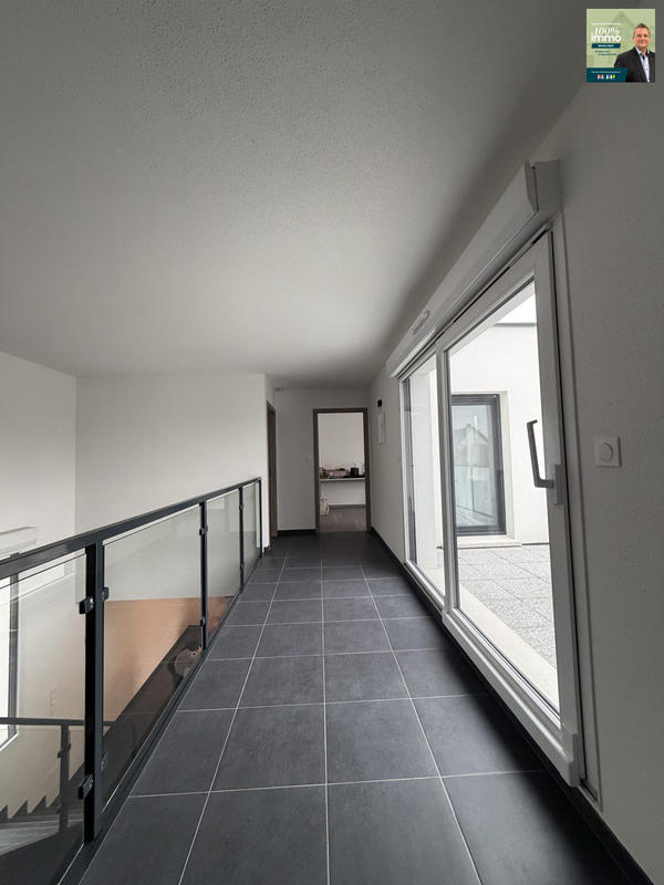 Maison - 250 m² - 7 pièces