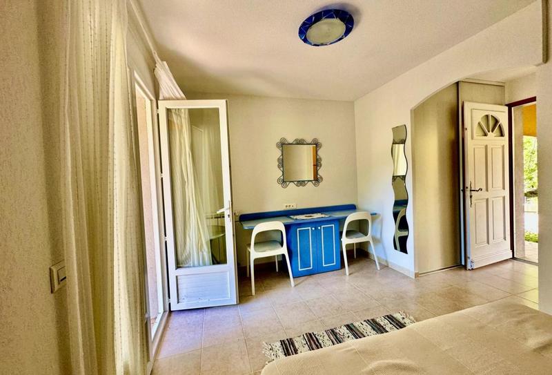 Propriété - 540 m² - 15 pièces