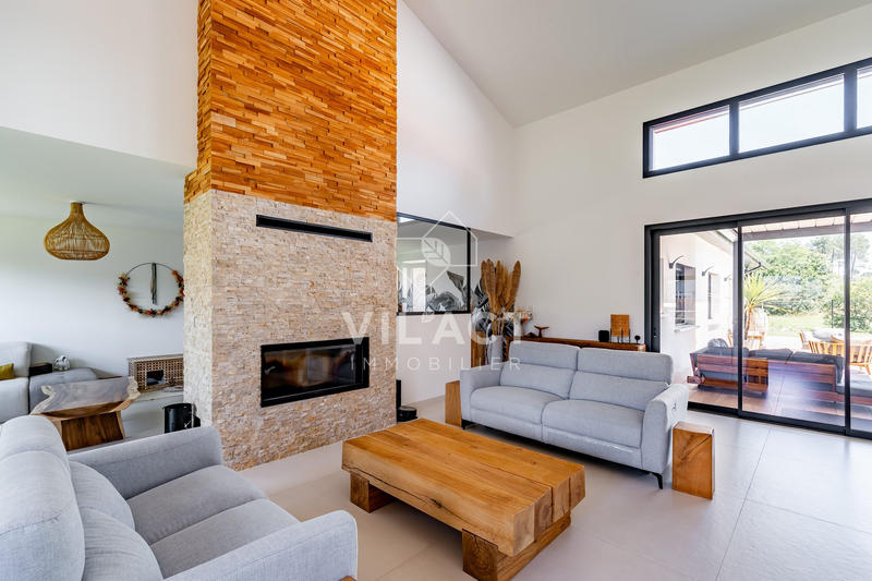 Maison contemporaine - 210 m² - 7 pièces