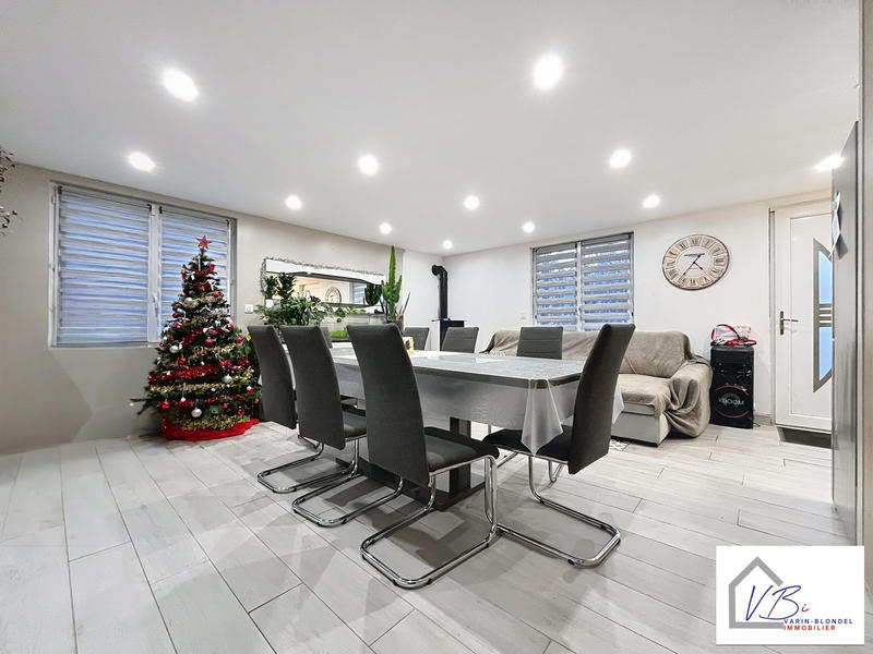 Maison - 82 m² - 5 pièces