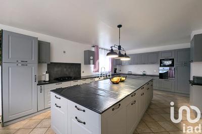 Maison - 215 m² - 7 pièces