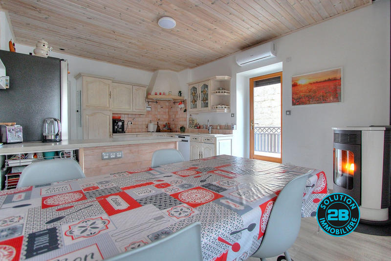 Maison - 144 m² - 6 pièces