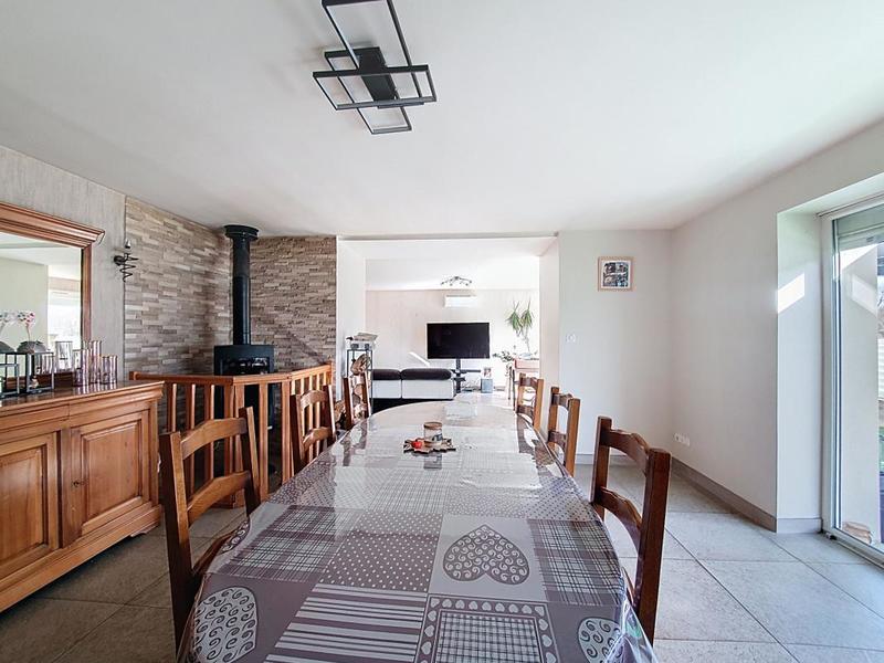 Maison - 177 m² - 7 pièces