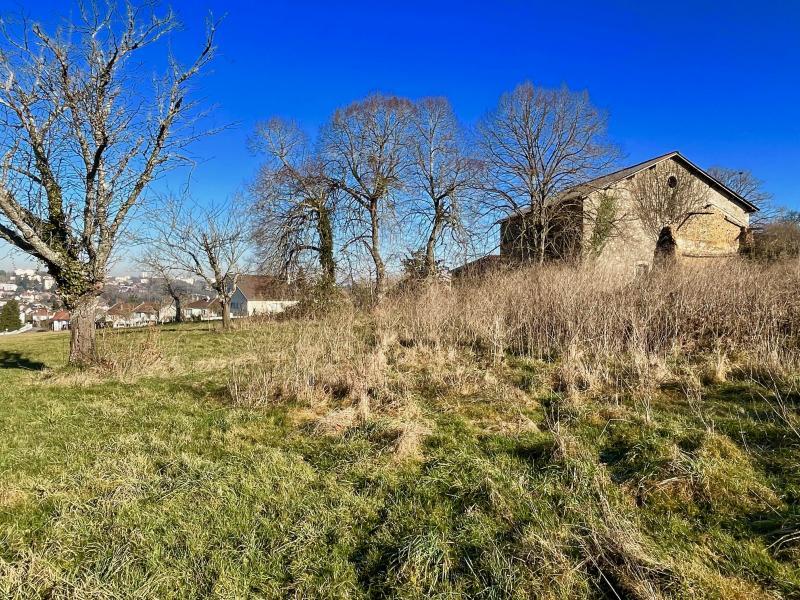 Maison - 300 m² - 1 pièce