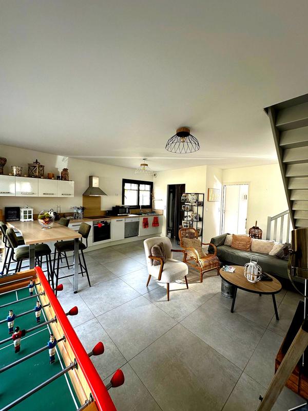 Maison contemporaine - 90 m² - 4 pièces