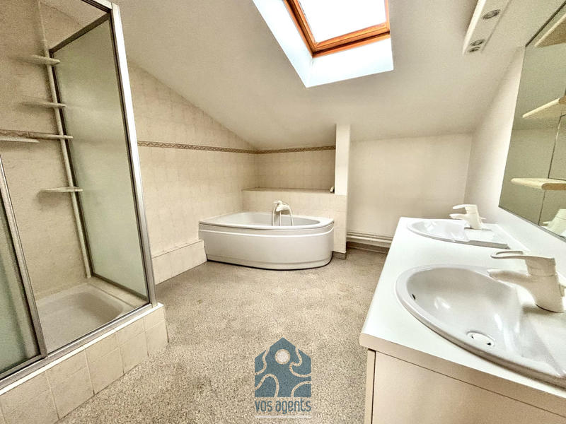 Appartement - 148 m² - 6 pièces