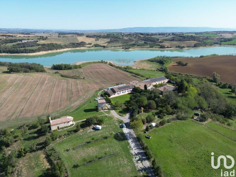 Local commercial - 1 828 m²