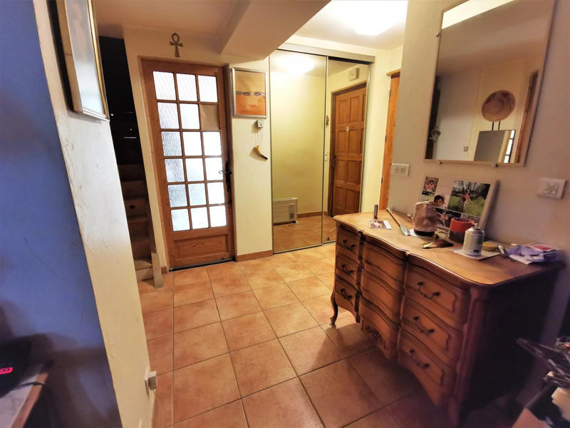 Appartement - 108 m² - 5 pièces