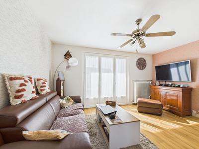 Maison - 88 m² - 4 pièces