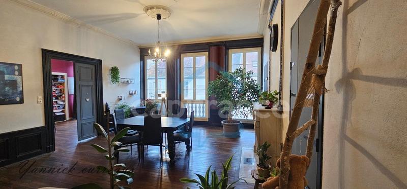 Appartement - 132 m² - 6 pièces