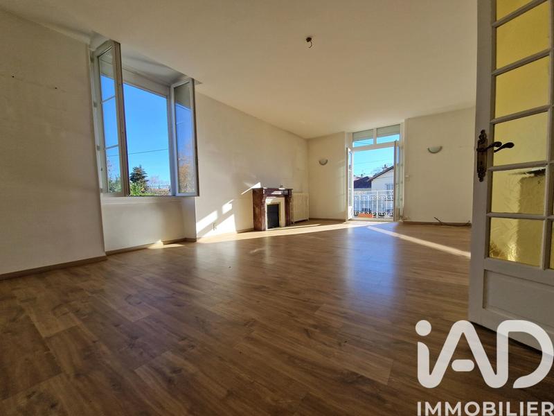 Maison - 250 m² - 9 pièces