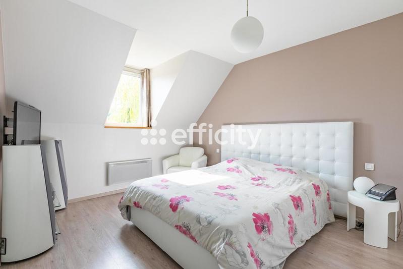 Pavillon - 133 m² - 7 pièces