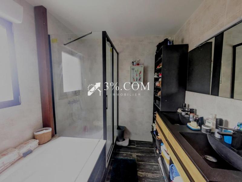 Maison - 135 m² - 6 pièces