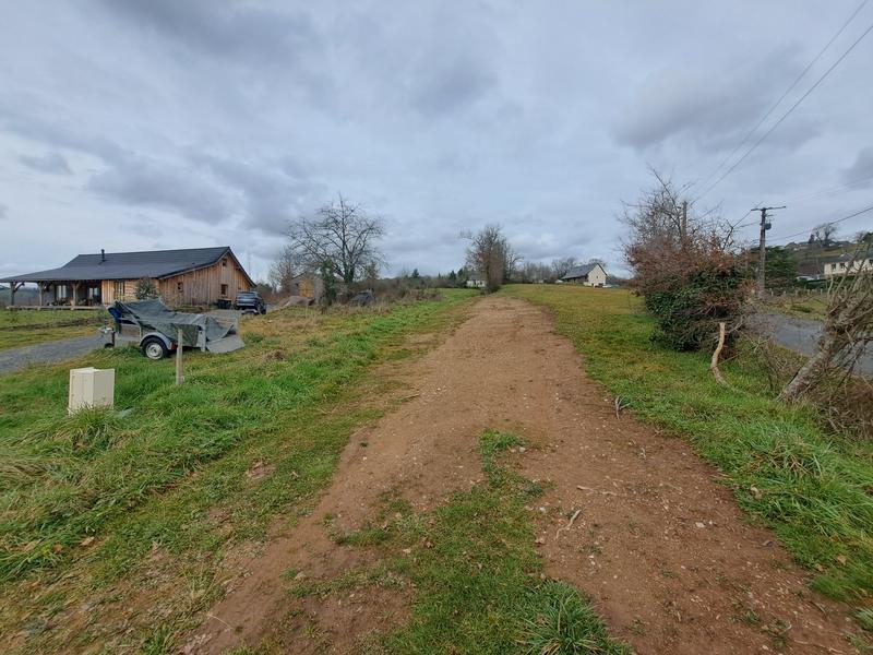 Terrain constructible - 3 280 m²