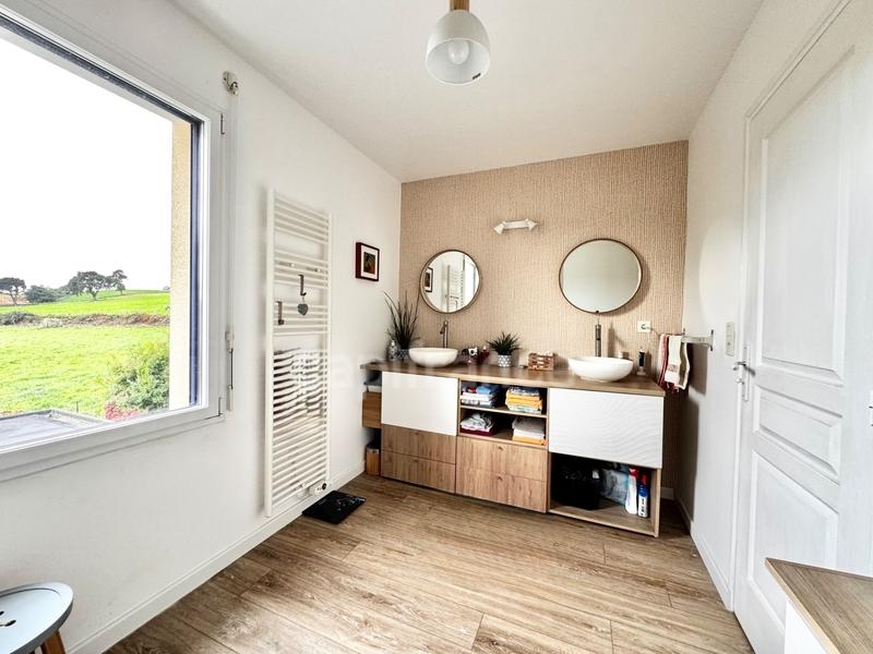 Maison - 146 m² - 7 pièces