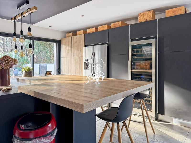 Villa - 175 m² - 6 pièces