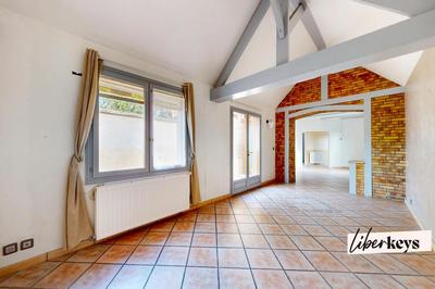 Maison - 125 m² - 7 pièces