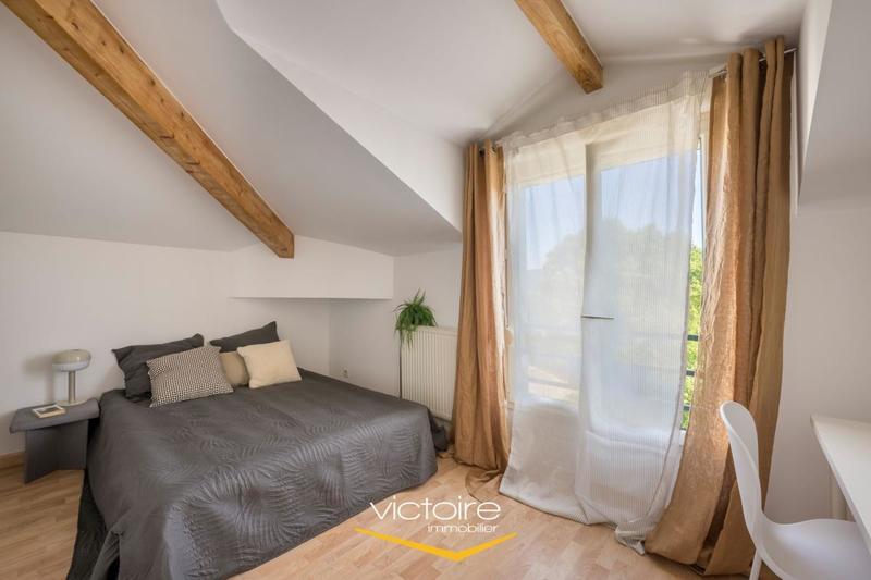 Appartement - 123 m² - 7 pièces