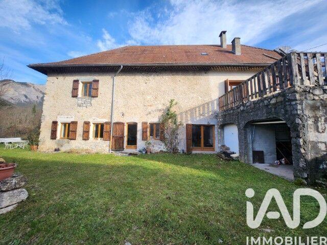Maison de campagne - 310 m² - 9 pièces