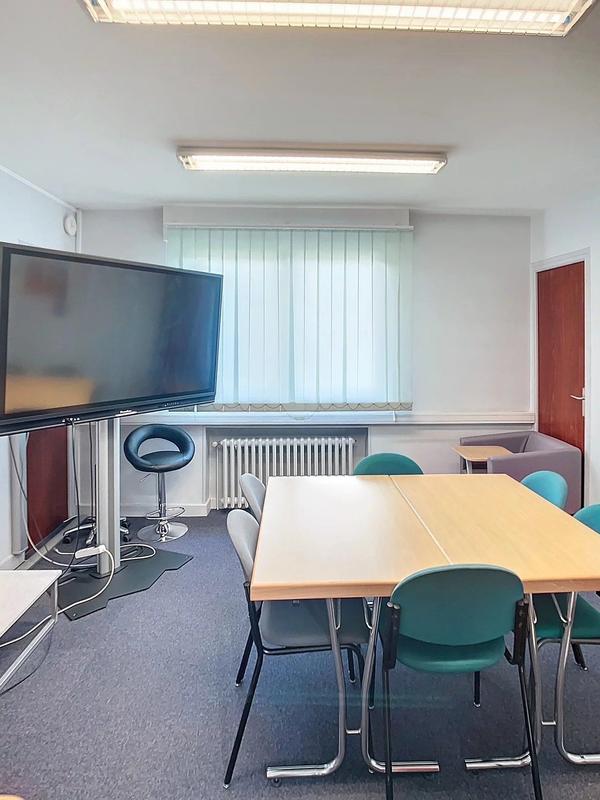 Bureau - 515 m² - 14 pièces