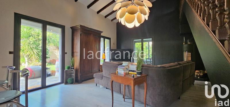 Maison - 167 m² - 6 pièces