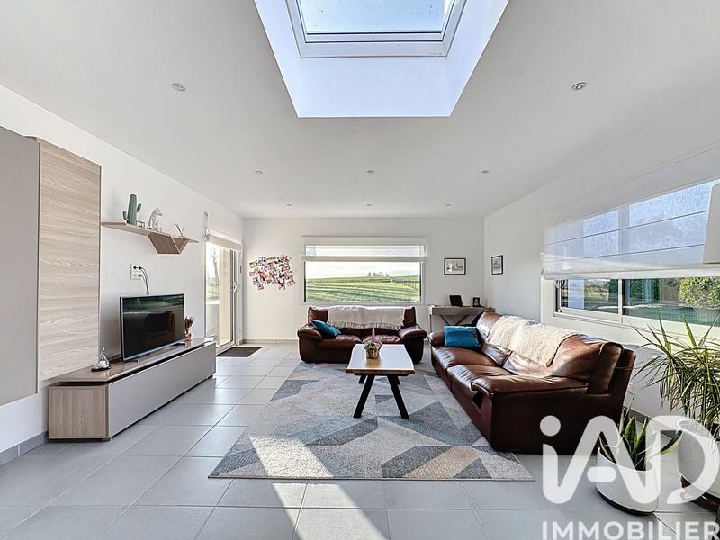 Maison - 143 m² - 6 pièces