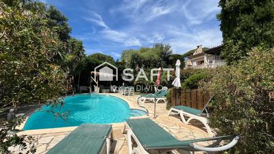 Maison - 172 m² - 8 pièces