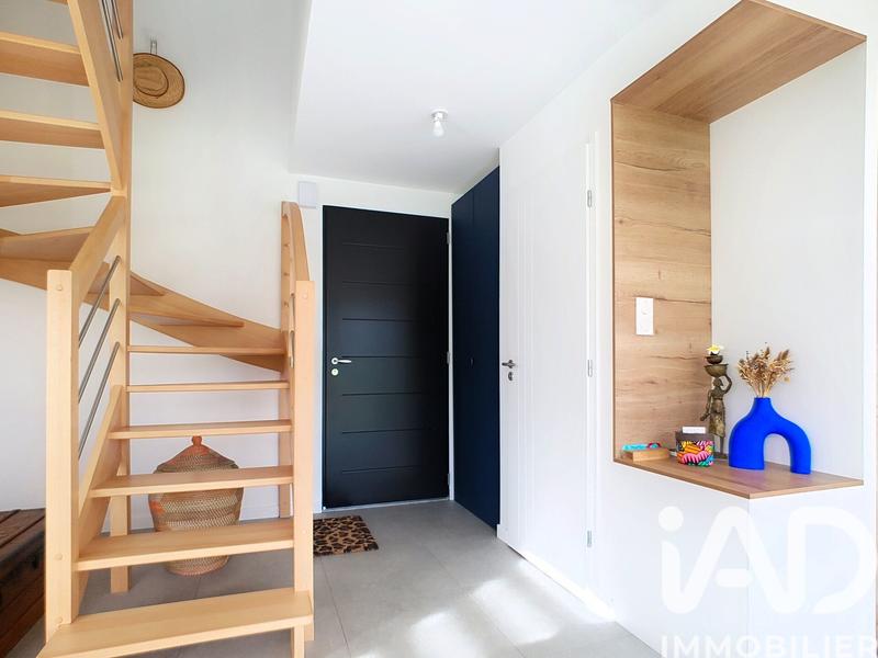 Maison - 90 m² - 6 pièces